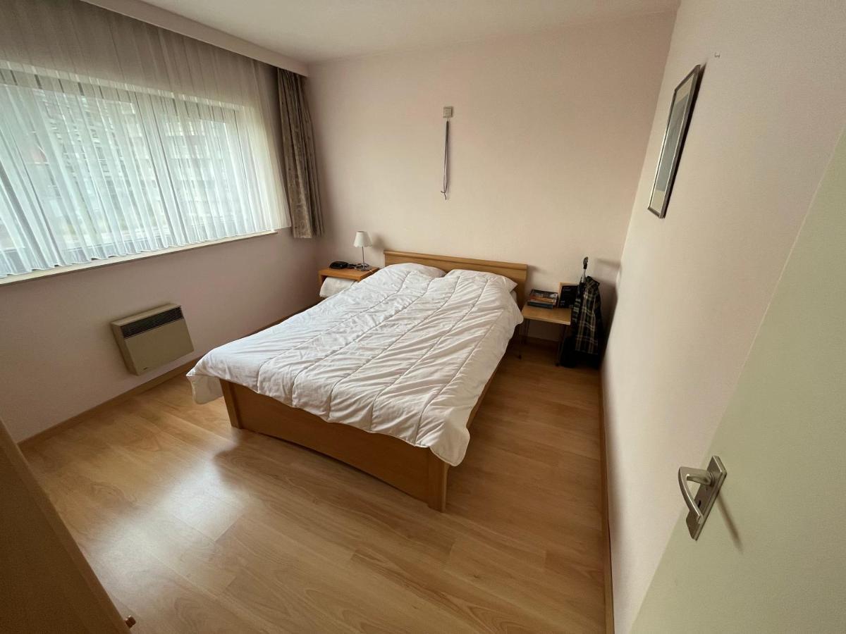 Frontaal Zeezicht In Appartement De Strandjutter Ostende Extérieur photo